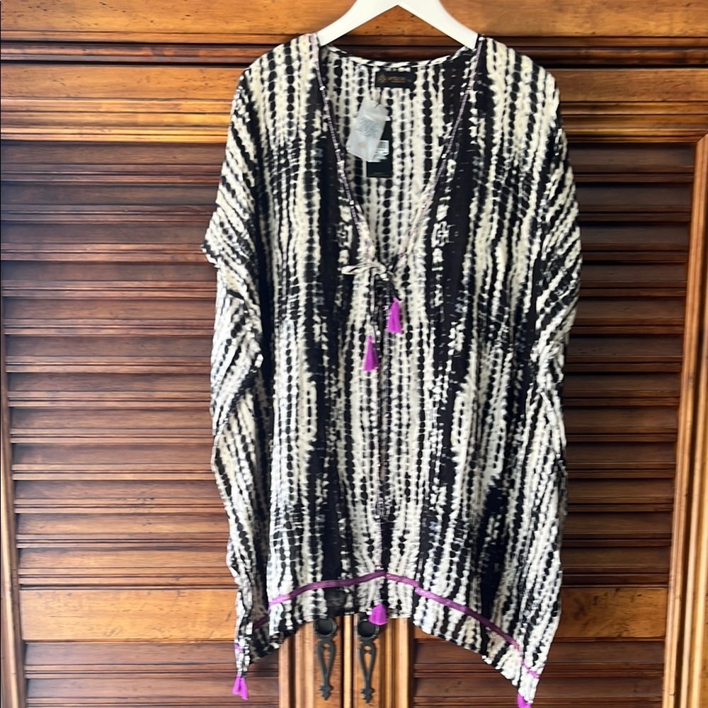 UMBRALE/ Black and White Tie-Dye Kaftan with Purple Accents and beading